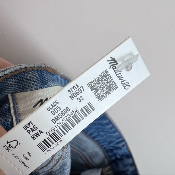 NWT Madewell Relaxed Distressed Denim Shorts Size 32 - Picture 8 of 13